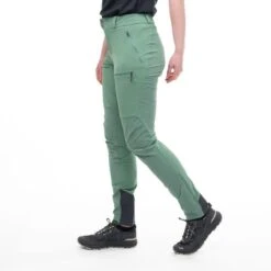 Bergans Of Norway Pantalon Rabot V2 Softshell - Vert Jade Foncé - Femmes -Matériel De Camping bergans of norway pantalon rabot v2 softshell vert jade fonce femmes 2