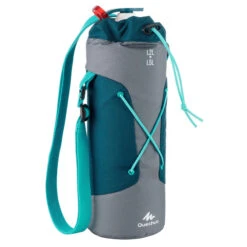 Quechua Housse Isotherme Pour Gourde Randonnée 1,2 à 1,5 Litre Gris/bleu 11 Quechua Housse Isotherme Pour Gourde Randonnée 1,2 à 1,5 Litre Gris/bleu -Matériel De Camping housse isotherme pour gourde randonnee 12 a 15 litre grisbleu 4