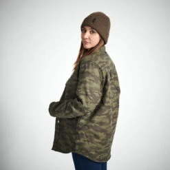 VESTE MOUTONNÉE TYPE SURCHEMISE 500 CAMO -Matériel De Camping veste moutonnee type surchemise 500 camo 4
